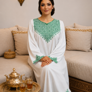 قميص مطروز بالسروال